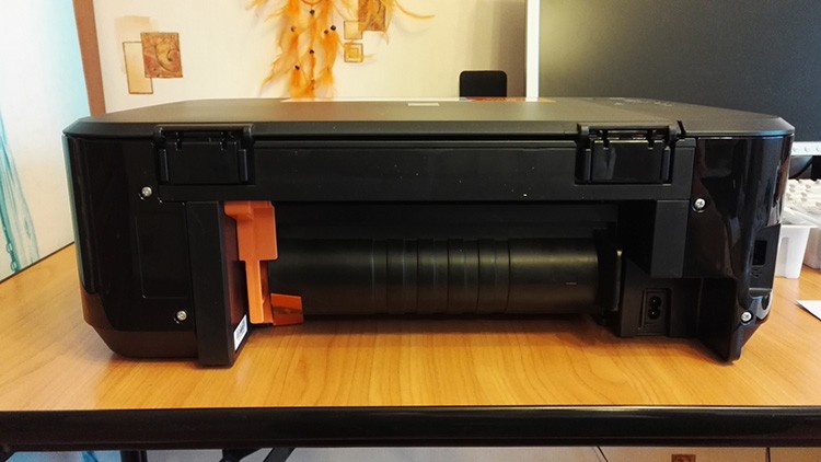 Canon PIXMA MG3640, вид сзади