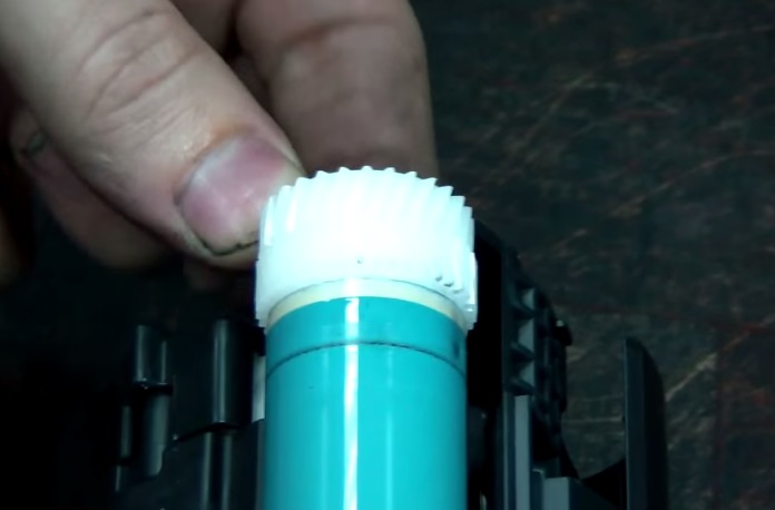 Снимите фотобарабан 2