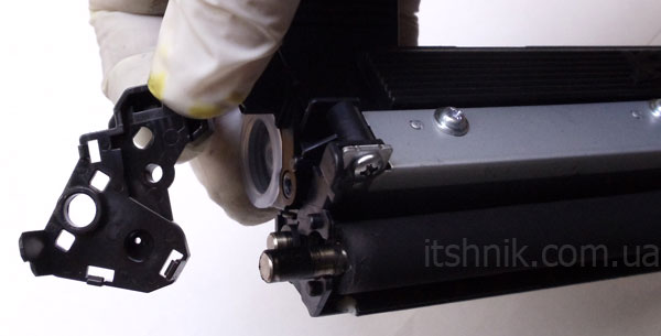 Боковая крышка снята