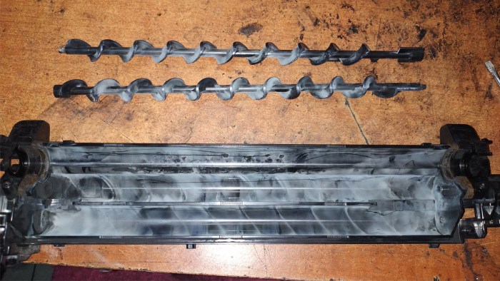 Блок разработки Kyocera FS-1040 с разобранными деталями