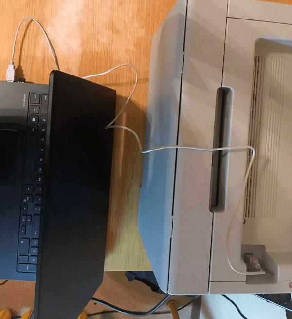 Принтер подключается к любому свободному USB-порту