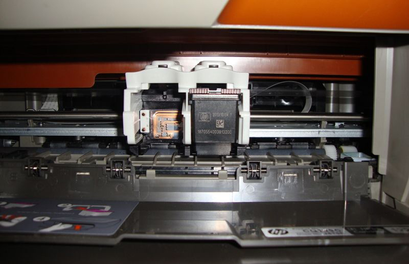 Вставка картриджа в принтер Вставка картриджа в принтер