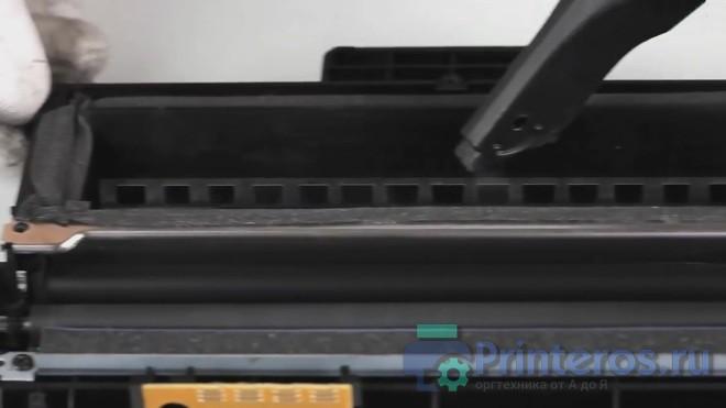 Чистка тонерного бункера