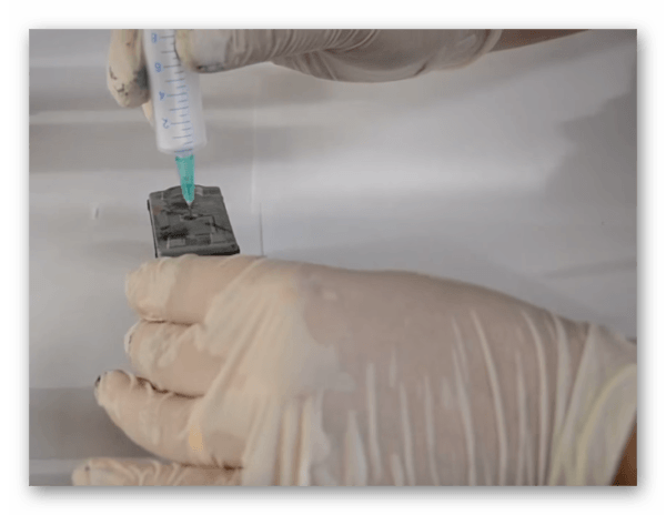 Вставляем иглу в картридж