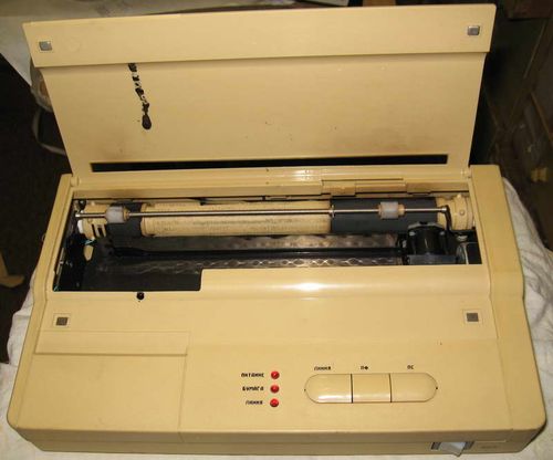 Струйный старый принтер