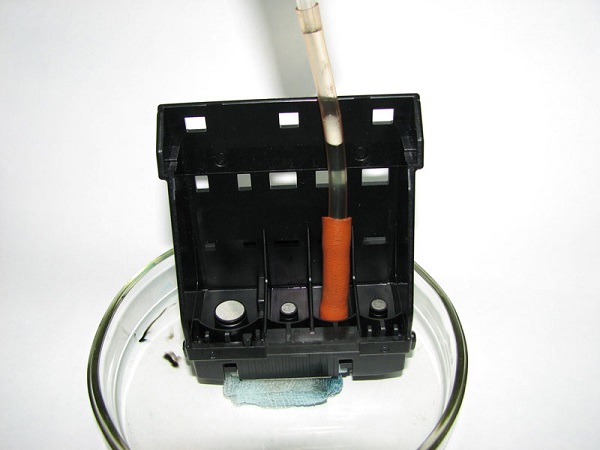 протяжка штуцеров печатающей головки