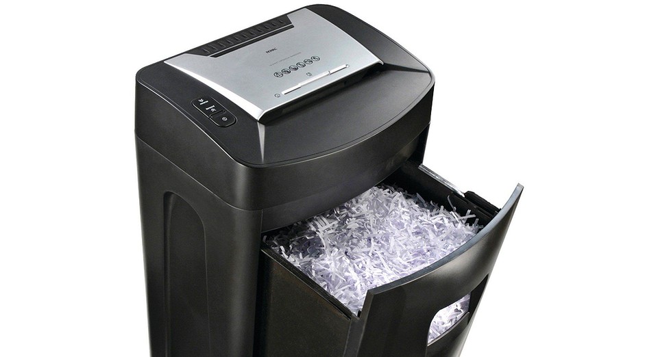 шредер в офисе