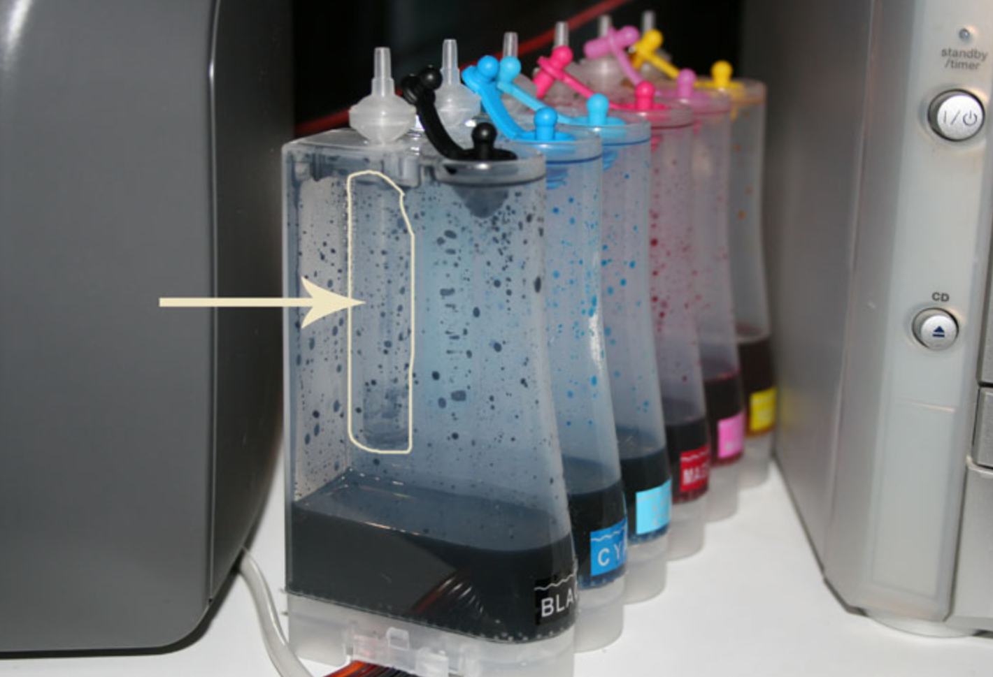 Почему принтер печатает красным, розовым цветом (Epson, Canon, HP)