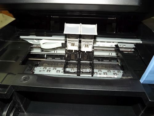 Как вытащить картридж из принтеров различных моделей