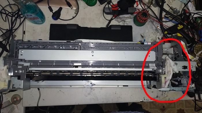 Механизм управления CD-лотком (фото № 1)