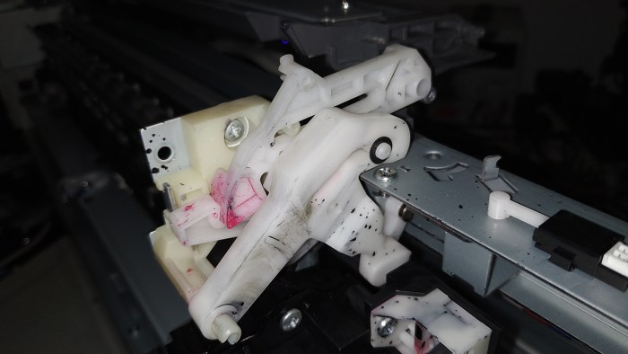 Механизм управления CD-лотком (фото № 3)