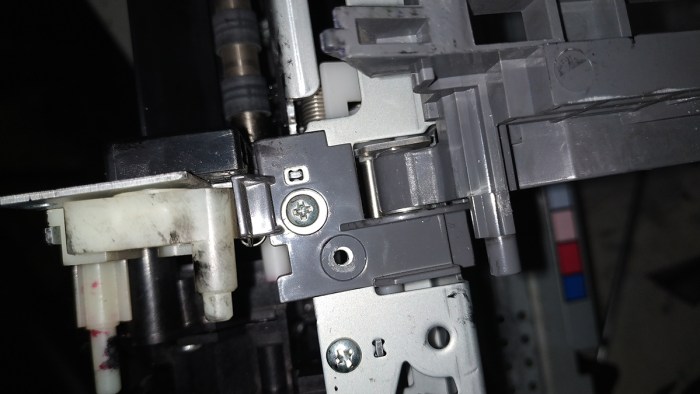 Механизм управления CD-лотком (фото № 5)