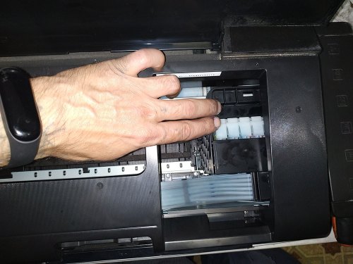 Печатающая головка в принтере Epson L800